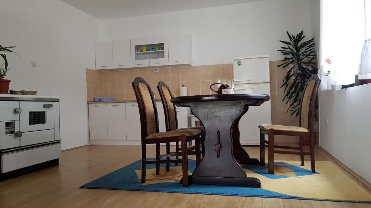 Apartman Jovanovic Bajina Basta Exteriör bild